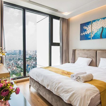 Hi-Home Suites - Vinhomes Metropolis Ханой Экстерьер фото