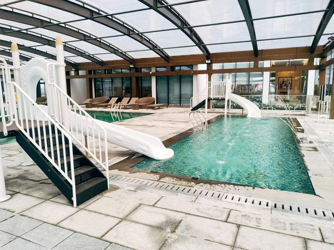 Hi-Home Suites - Vinhomes Metropolis Ханой Экстерьер фото