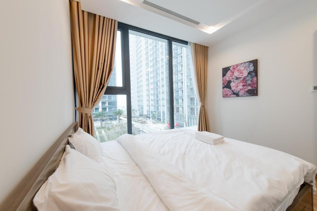 Hi-Home Suites - Vinhomes Metropolis Ханой Экстерьер фото